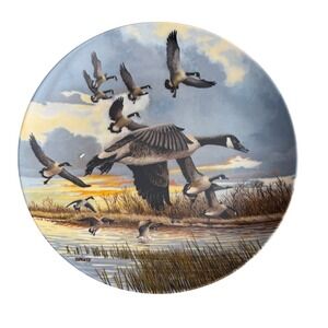 Donald Pentz The Landing 1986 Dominion China Collector Plate Geese Flight